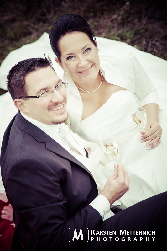 Aber so ein Glas entspannt ungemein und passt in den Rheingau