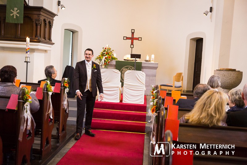 Bevor dann wieder auf die Braut gewartet wird...