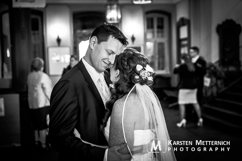 Und die Hochzeit im Standesamt Höchst kann starten