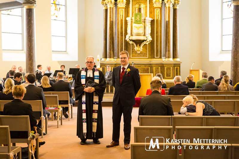 Alles wartet auf die Braut