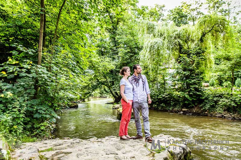 Hauptsache das Brautpaar steht trocken