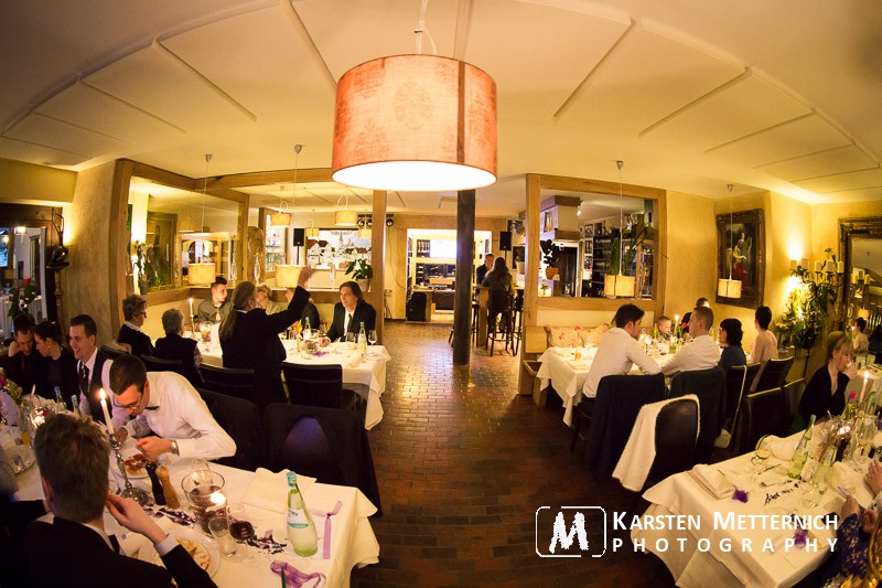 Jedoch darf erst gegessen werden!