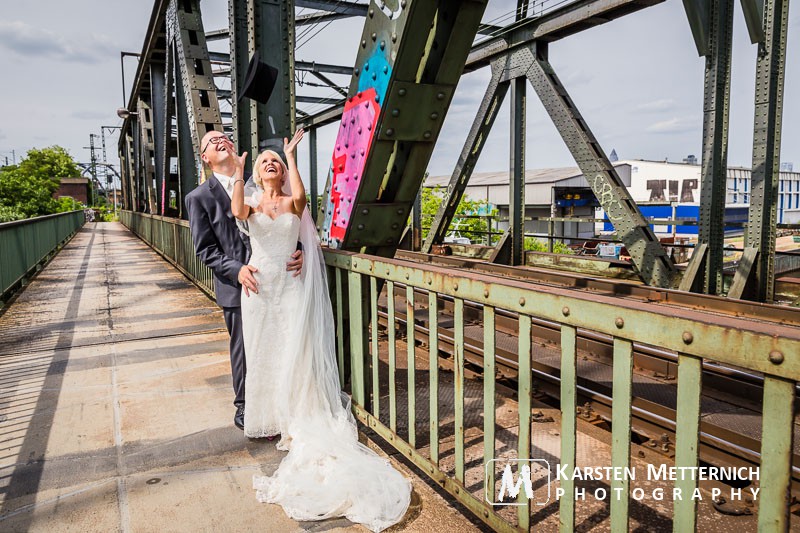 Natürlich muss der Zylinder Fliegen...
