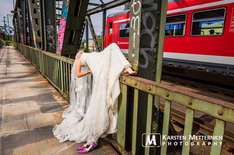 Ob das bequem ist - Schlaf S-Bahn...