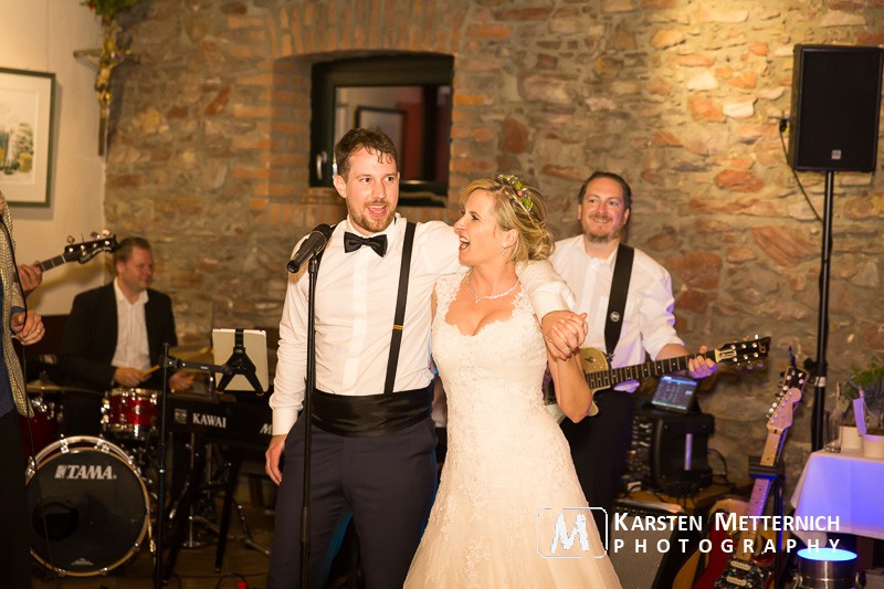 Und das Brautpaar gibt alles zurück!